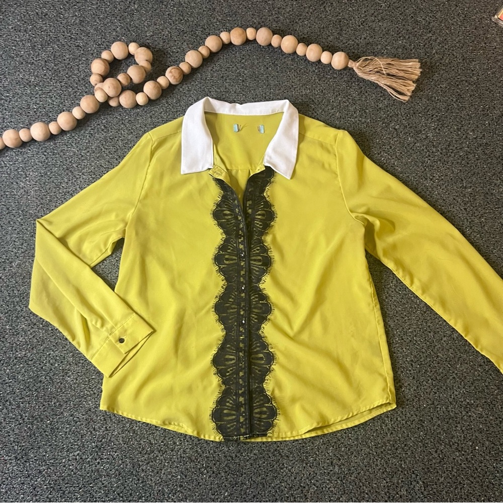 Chartreuse Green Yellow & Black Lace Button Down Formal Button Down Blouse Sz M